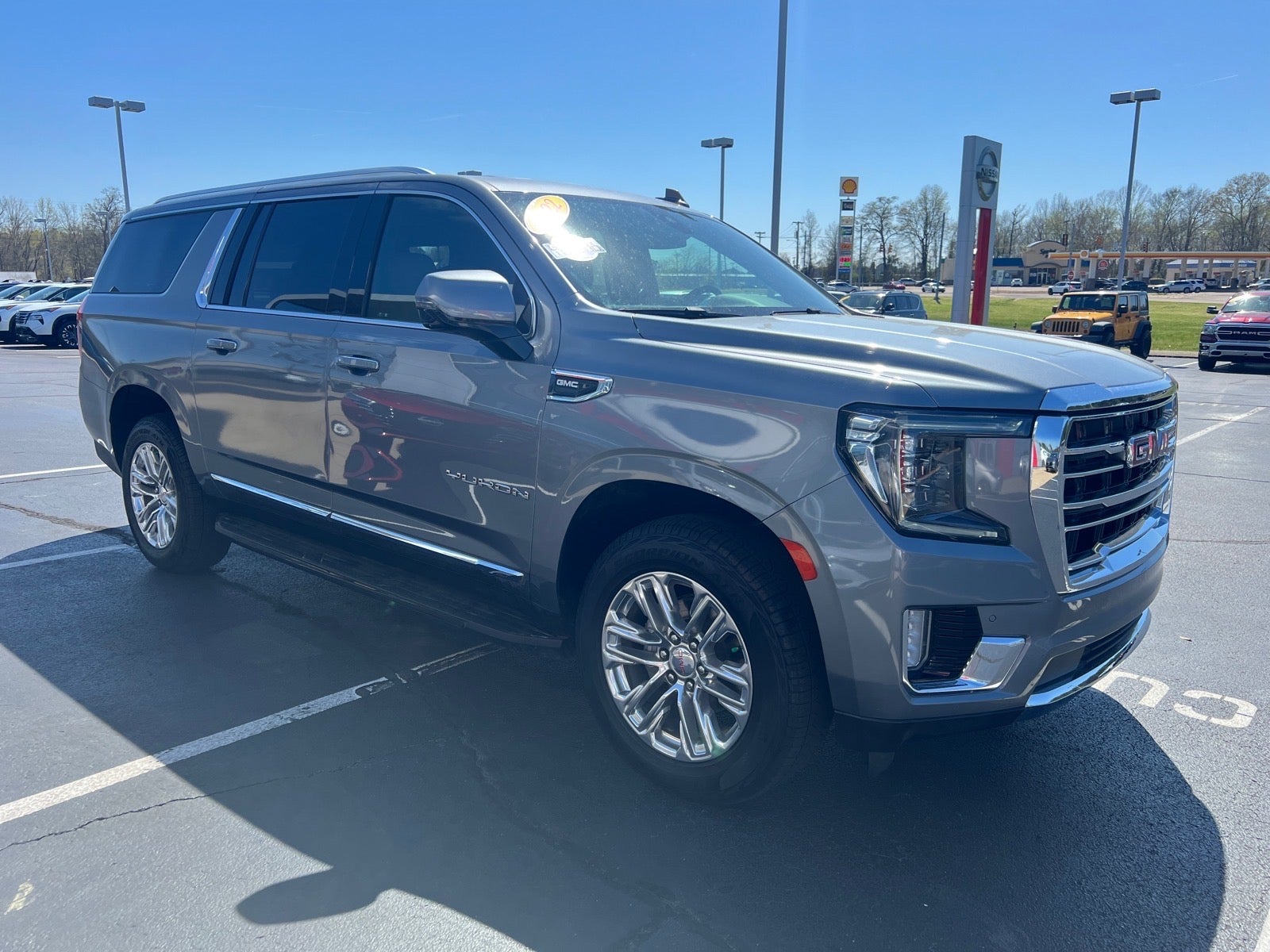 2022 GMC Yukon XL SLT
