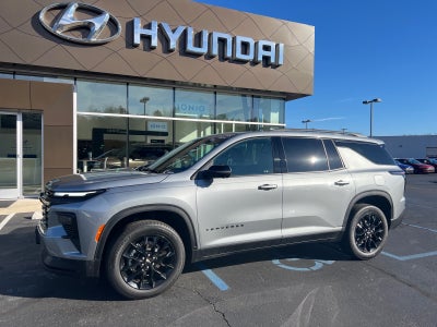 2024 Chevrolet Traverse LT