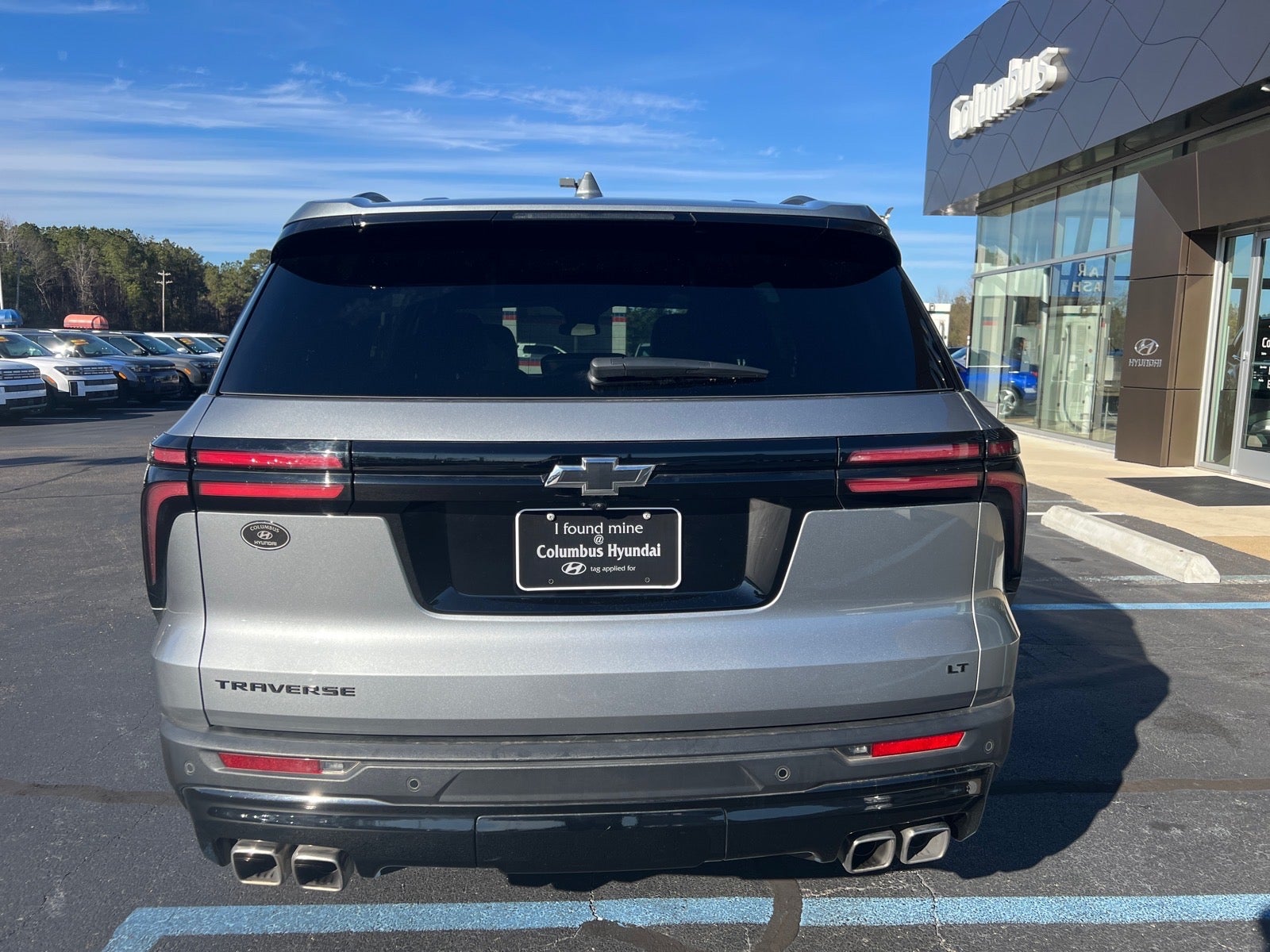 2024 Chevrolet Traverse LT
