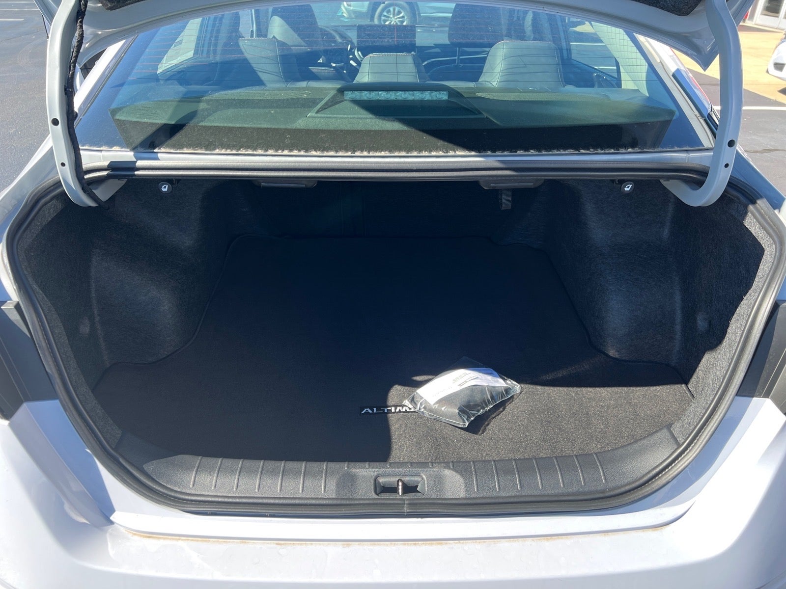 2025 Nissan Altima 2.5 SR