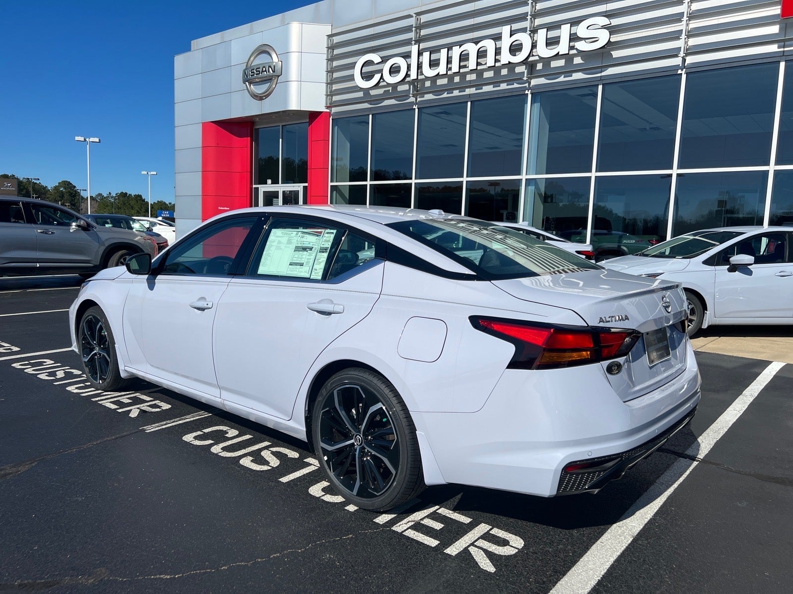 2025 Nissan Altima 2.5 SR