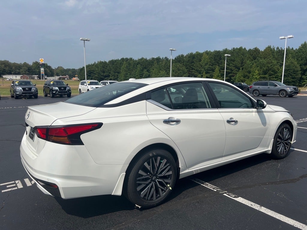 2025 Nissan Altima 2.5 SV