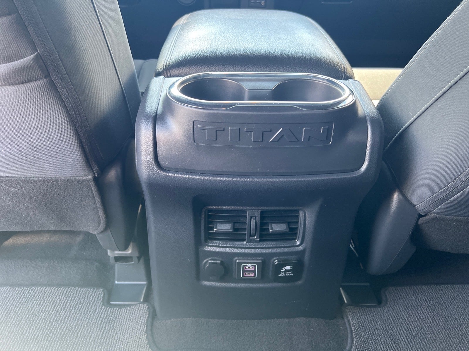 2019 Nissan Titan SV