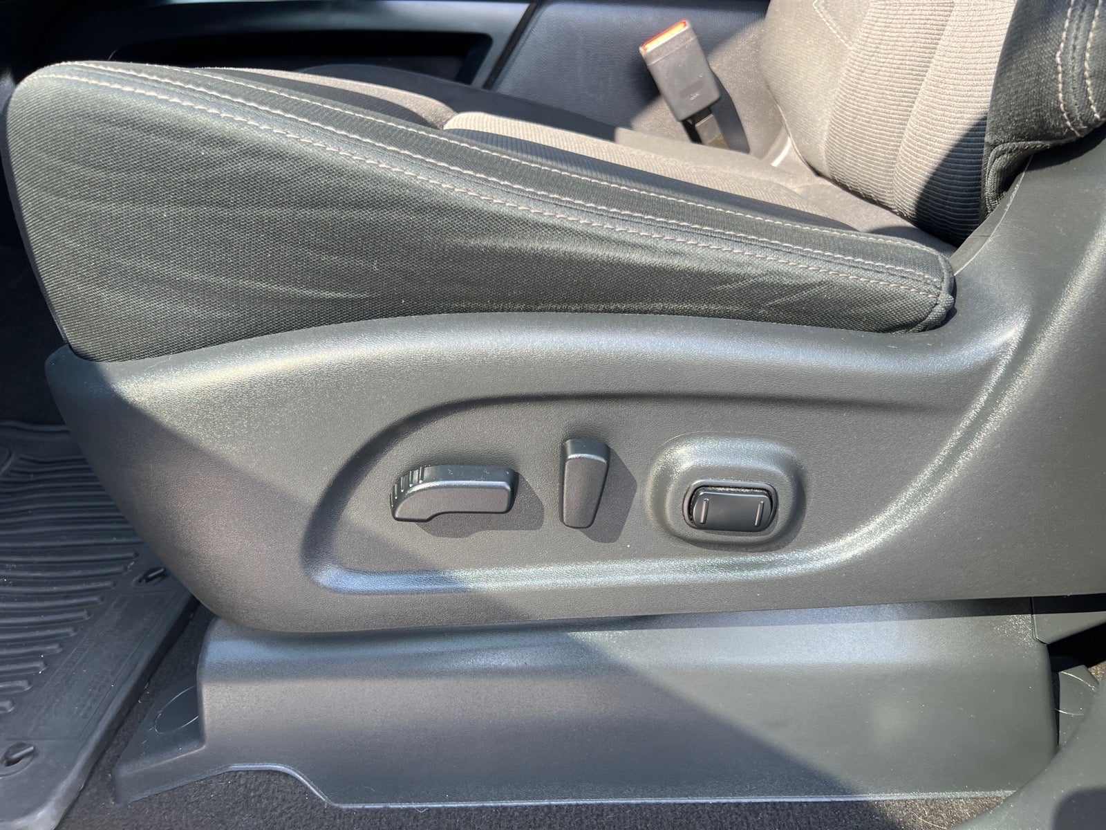 2019 Nissan Titan SV