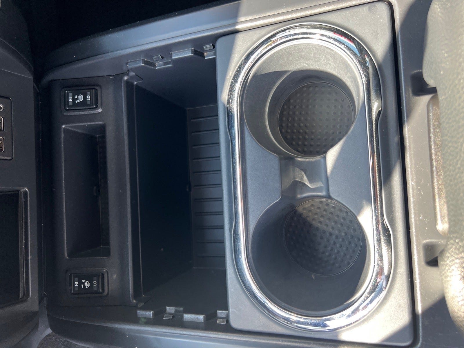 2019 Nissan Titan SV