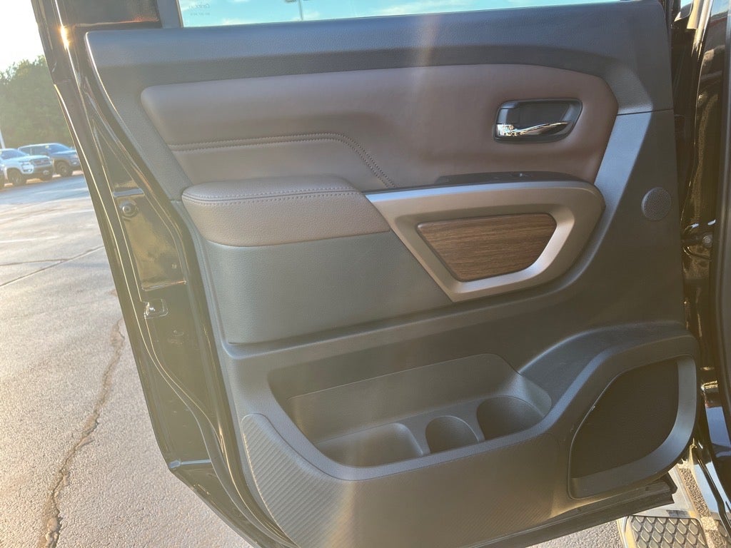 2023 Nissan Titan Platinum Reserve