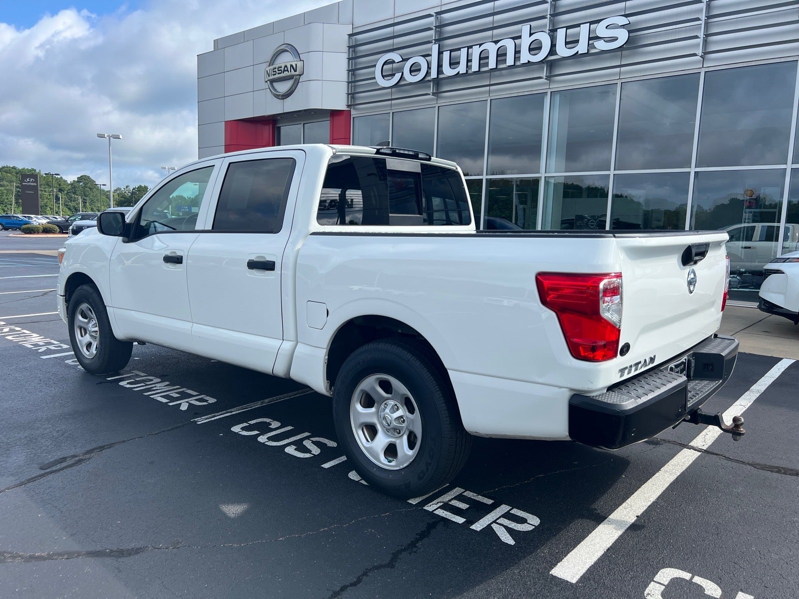 2022 Nissan Titan S