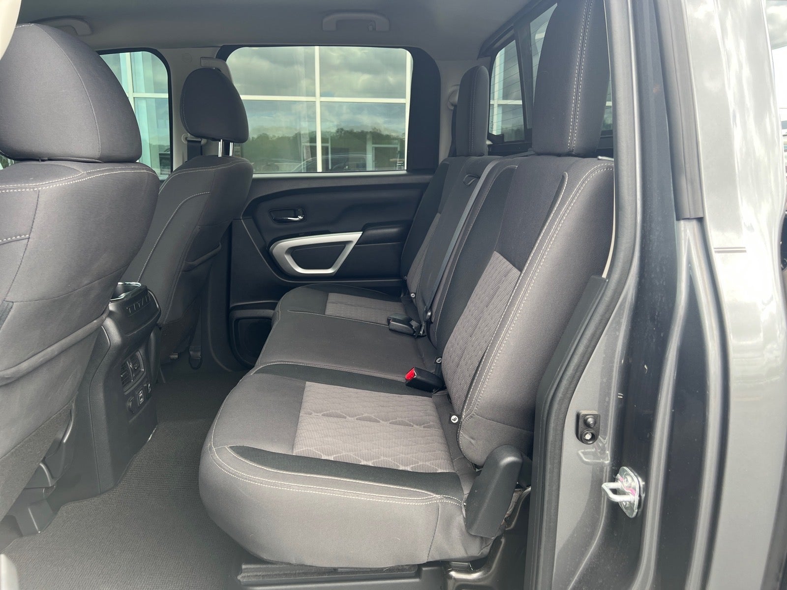 2024 Nissan Titan XD SV