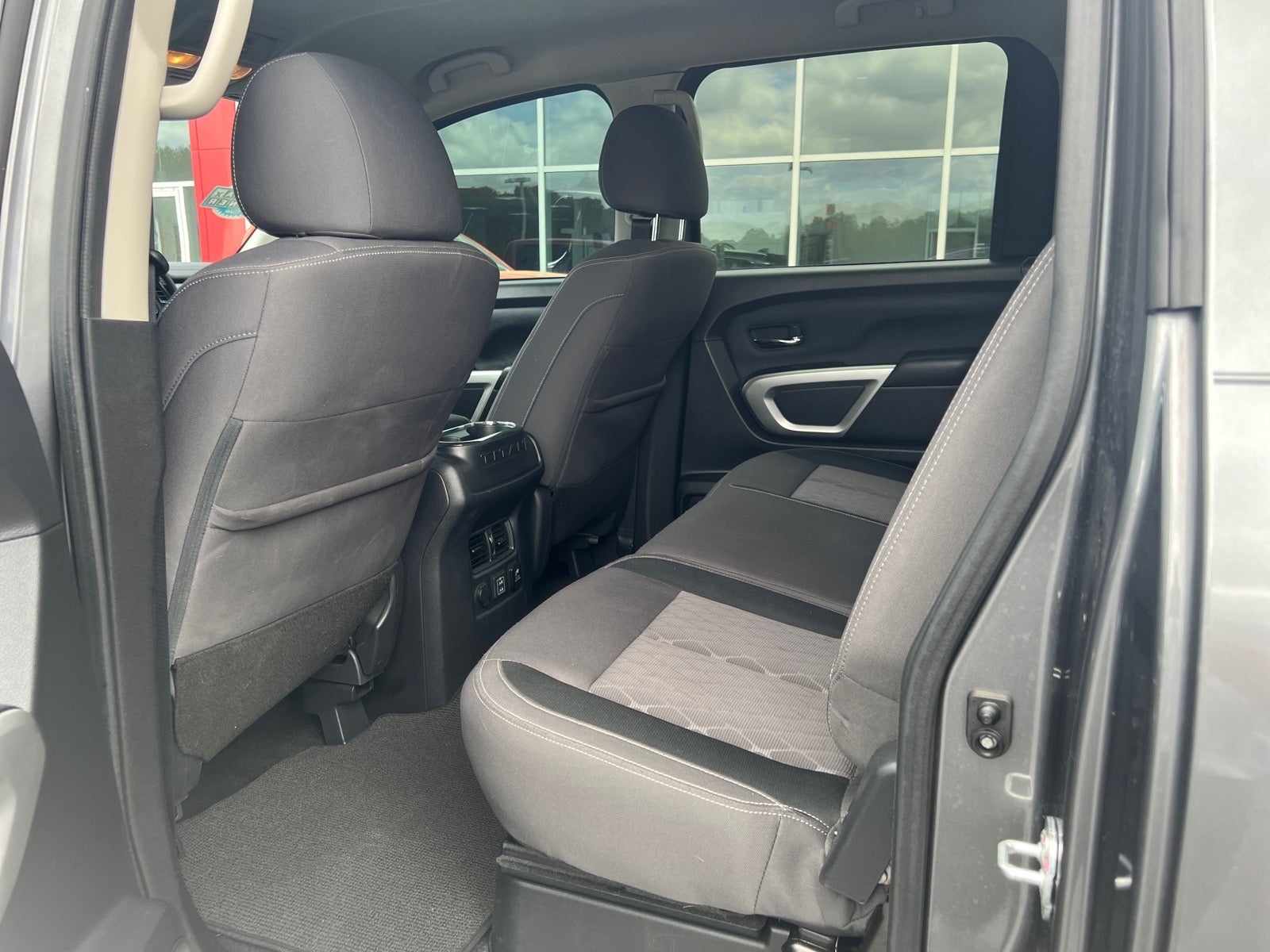 2024 Nissan Titan XD SV