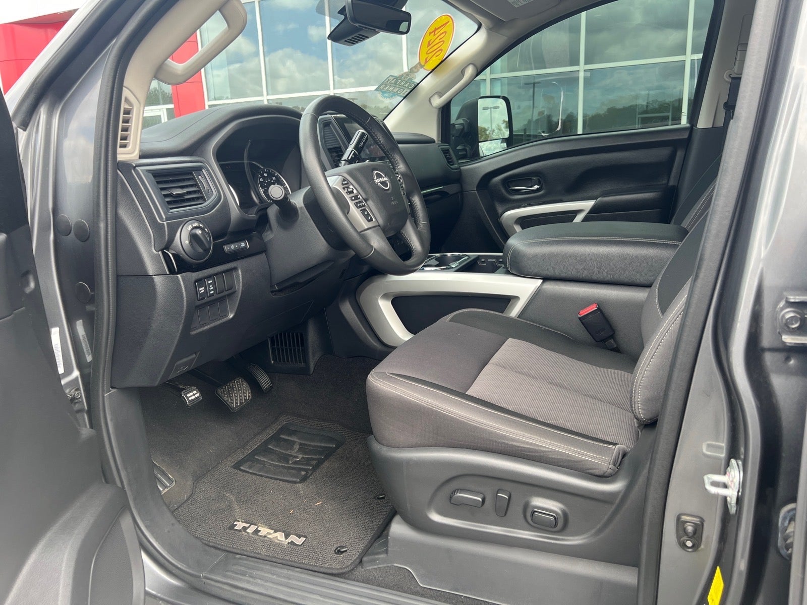 2024 Nissan Titan XD SV