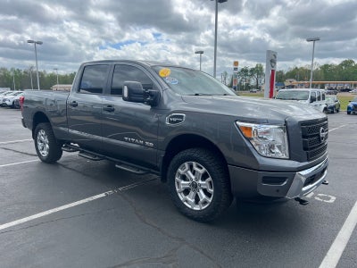 2024 Nissan Titan XD SV