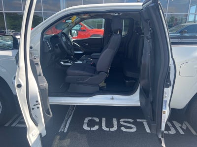 2024 Nissan Frontier SV