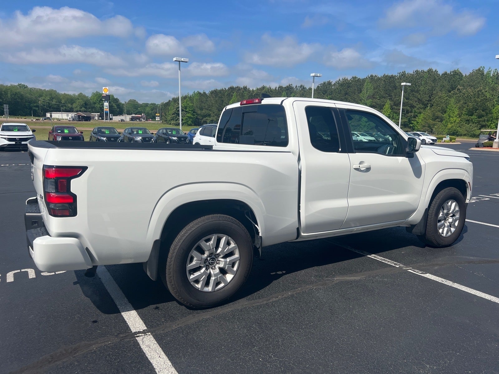 2024 Nissan Frontier SV