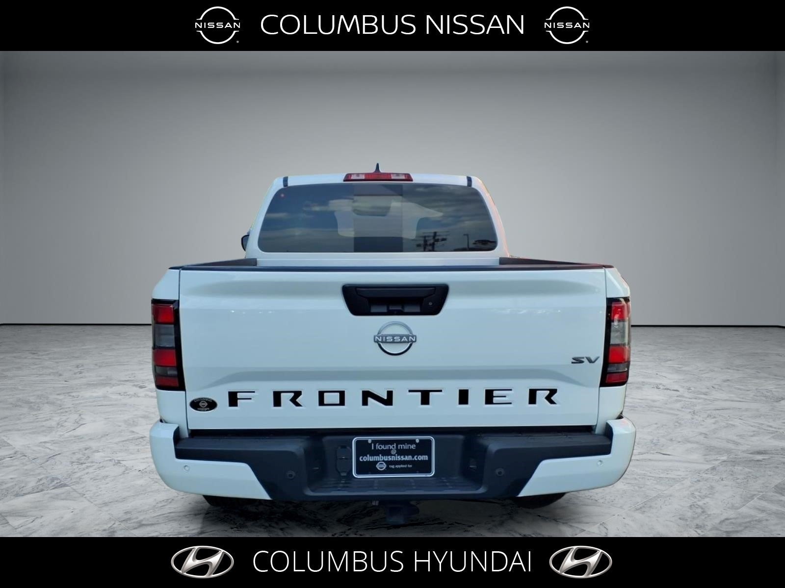 2024 Nissan Frontier SV