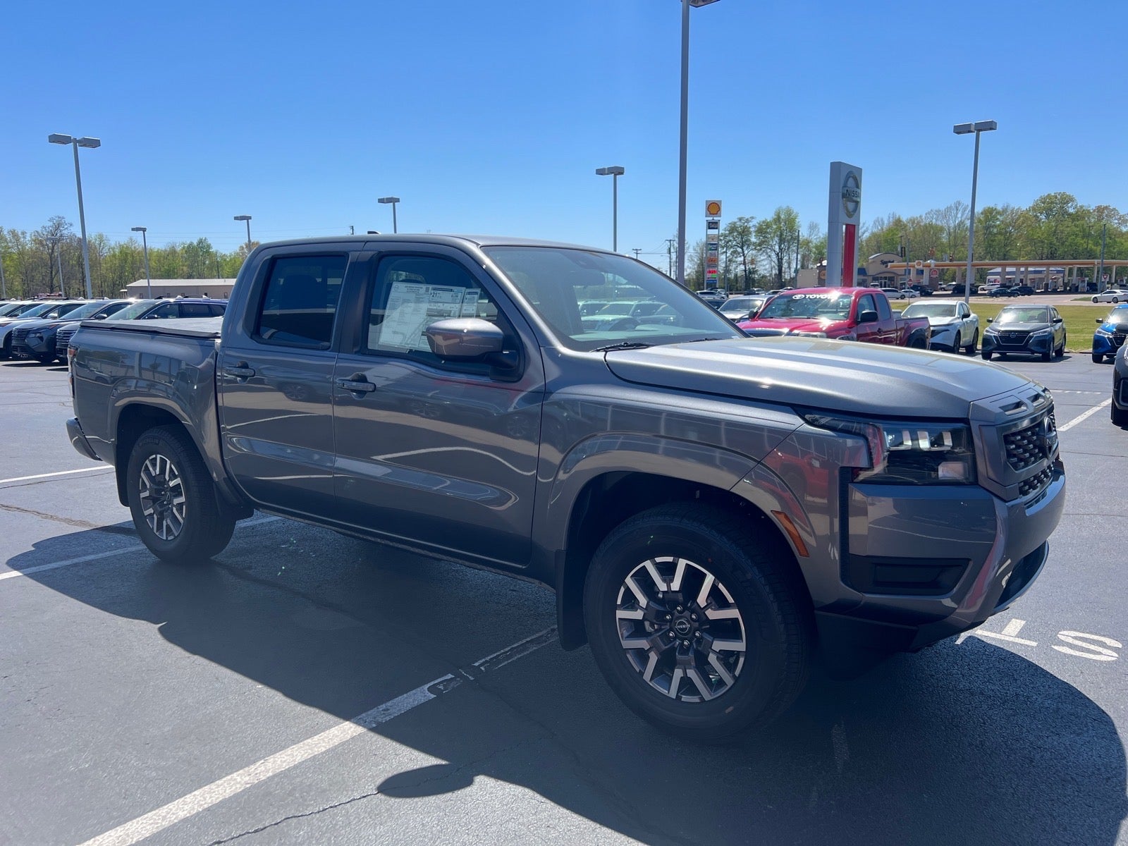 2026 Nissan Frontier SV