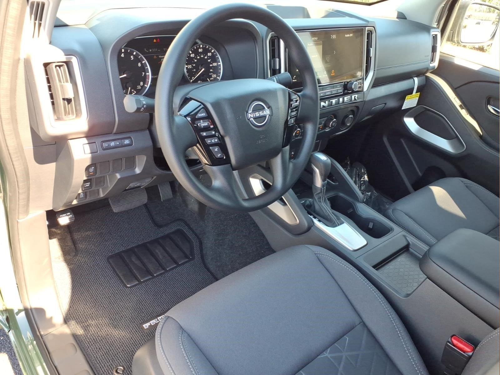 2027 Nissan Frontier SV