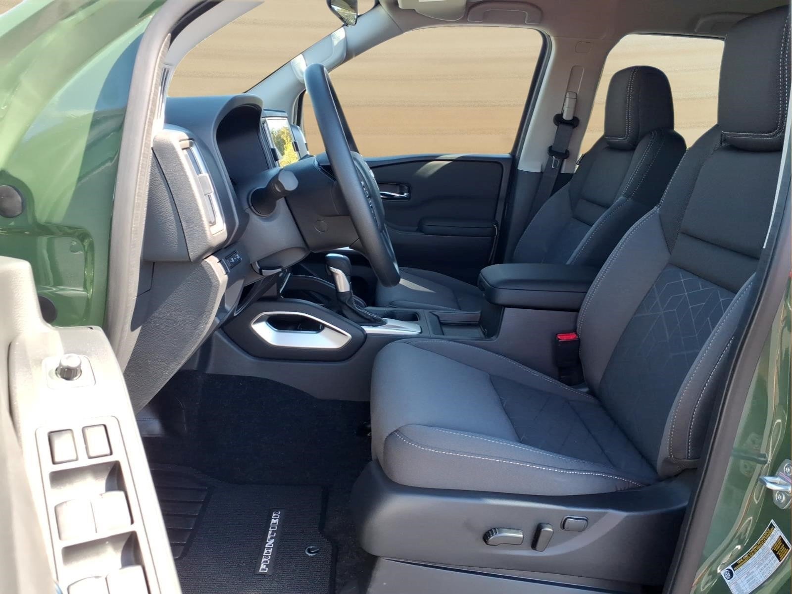 2027 Nissan Frontier SV