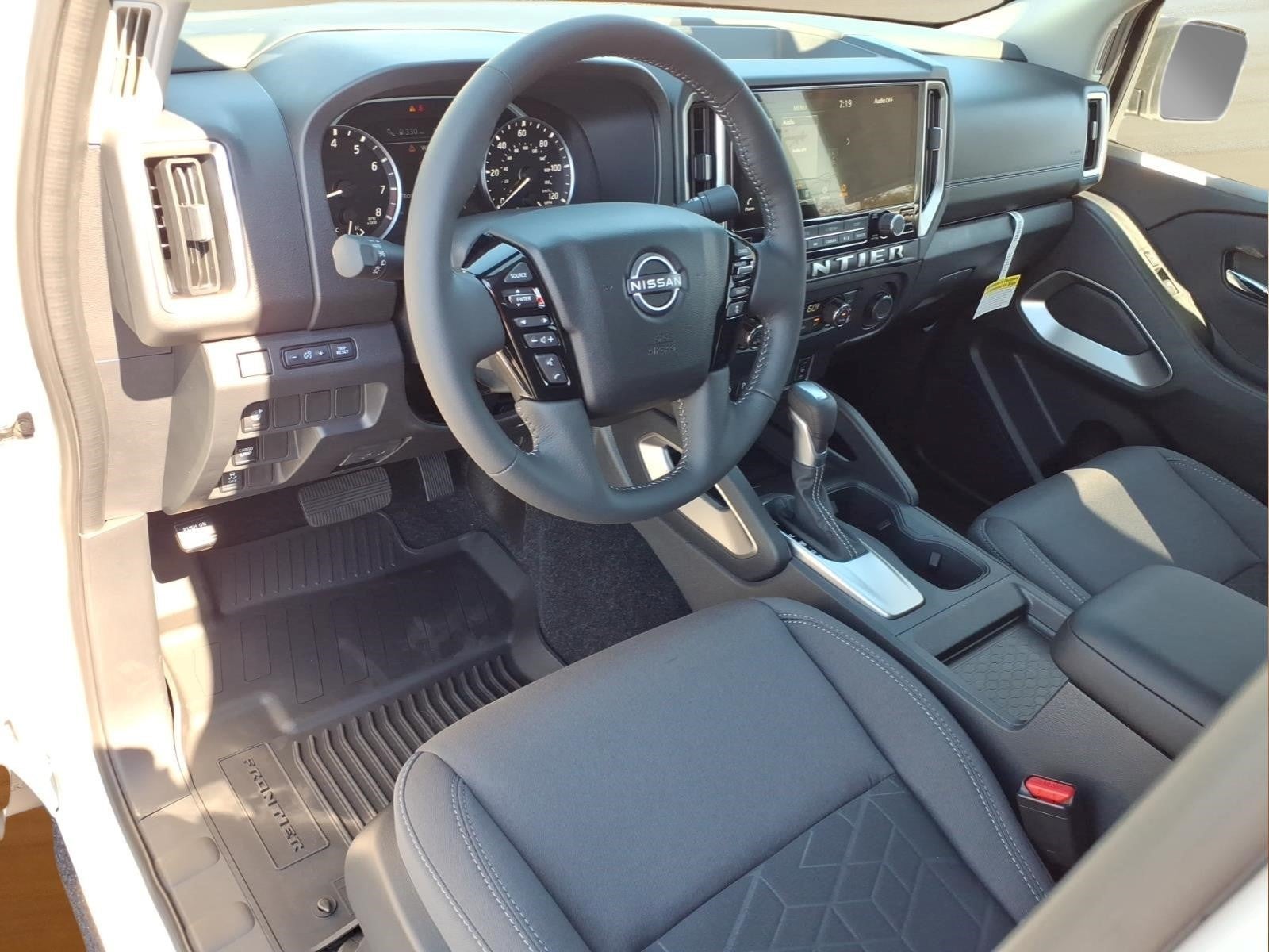 2027 Nissan Frontier SV
