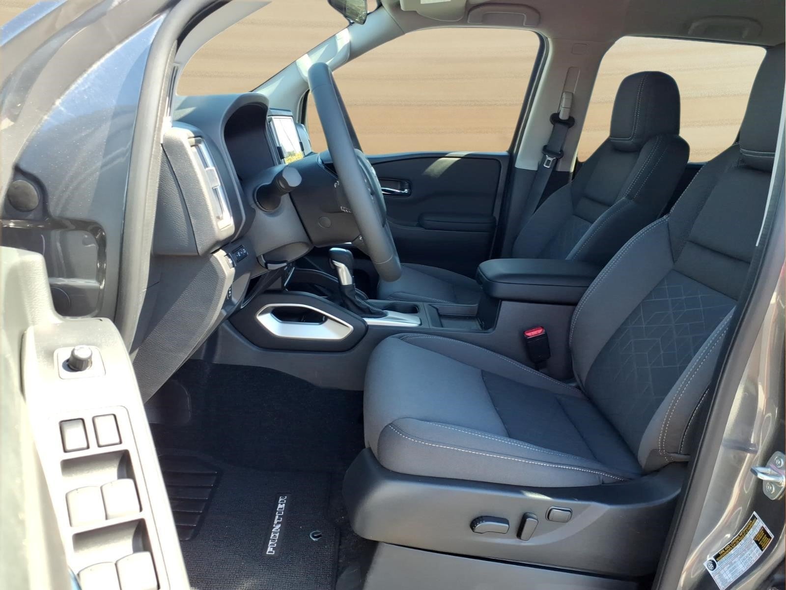 2027 Nissan Frontier SV