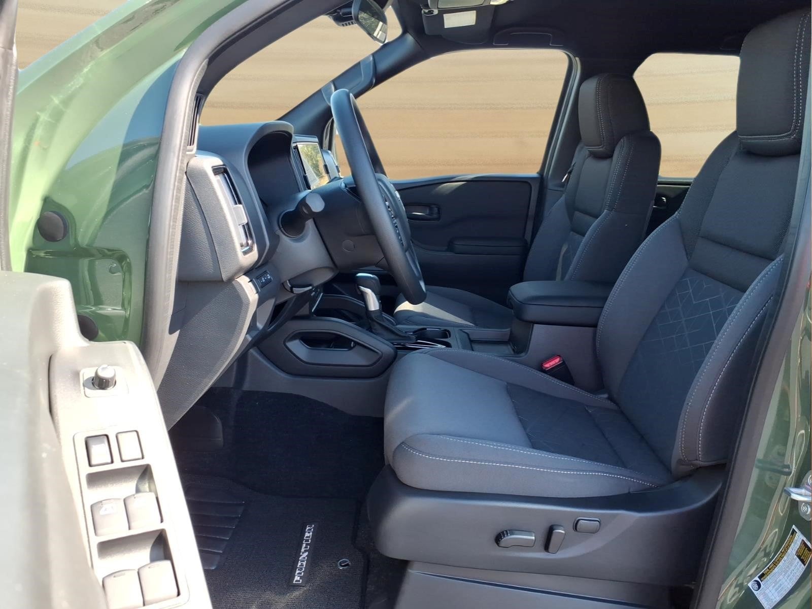2027 Nissan Frontier SV