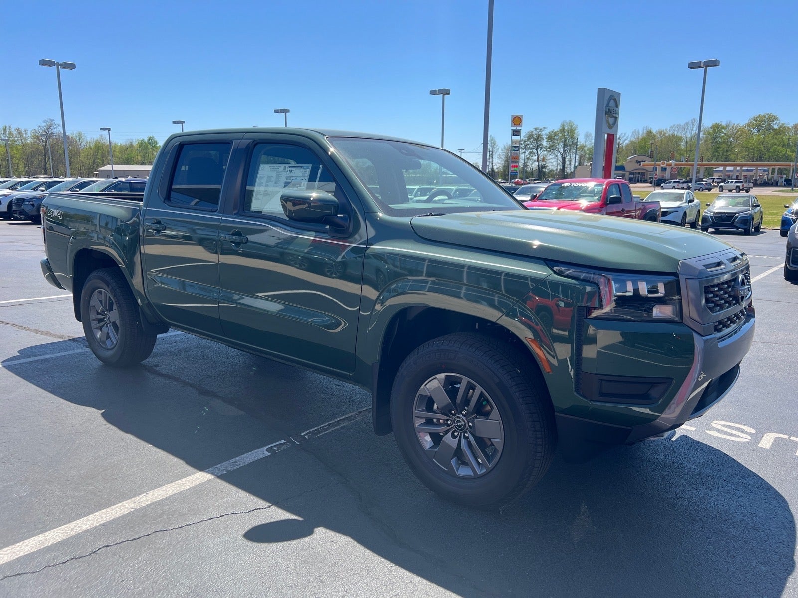 2026 Nissan Frontier SV