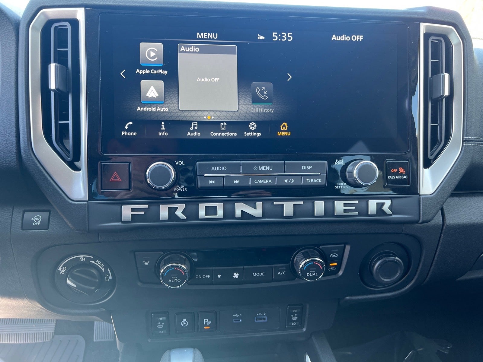 2026 Nissan Frontier SV