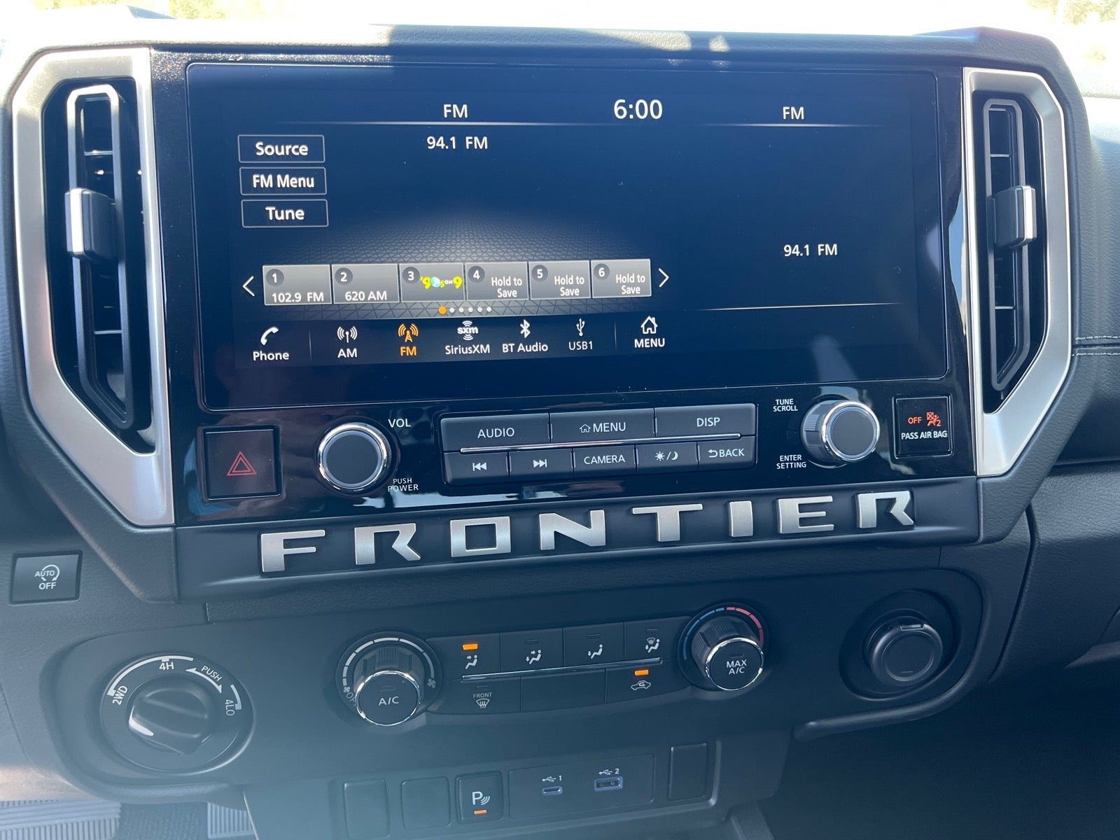 2026 Nissan Frontier SV