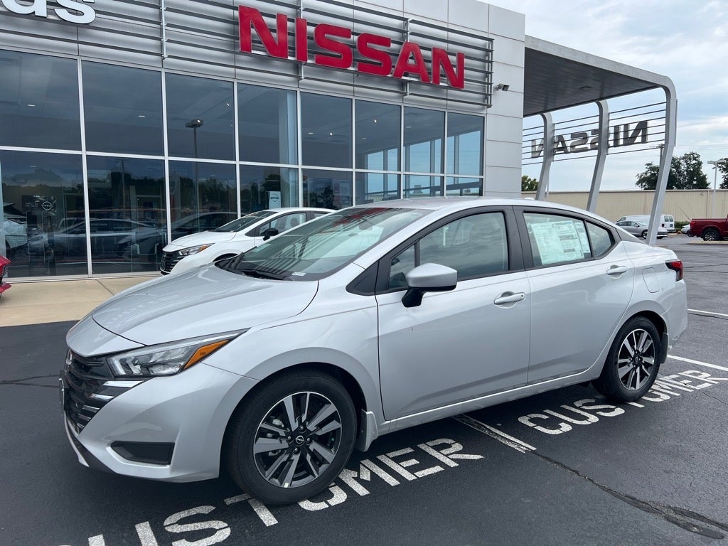 2025 Nissan Versa SV