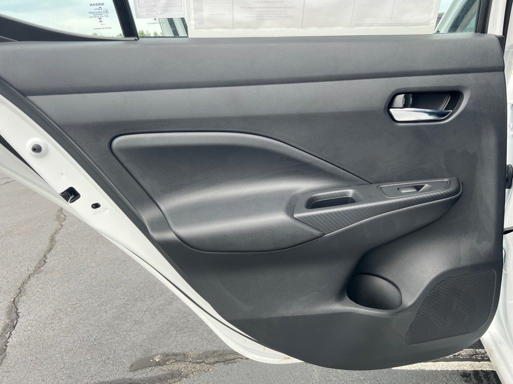 2025 Nissan Versa SV