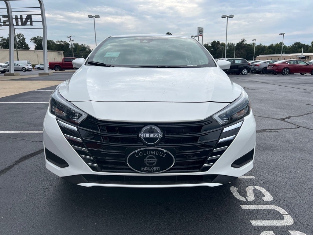 2025 Nissan Versa SV