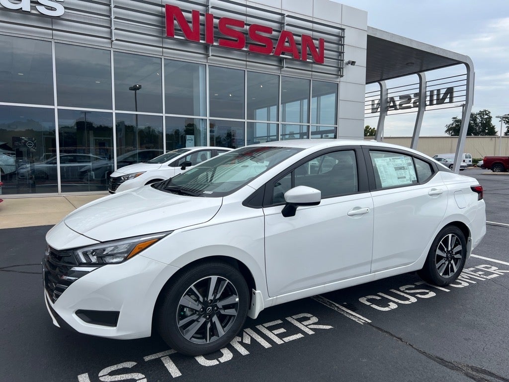 2025 Nissan Versa SV