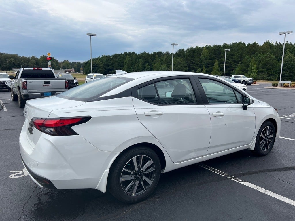 2025 Nissan Versa SV