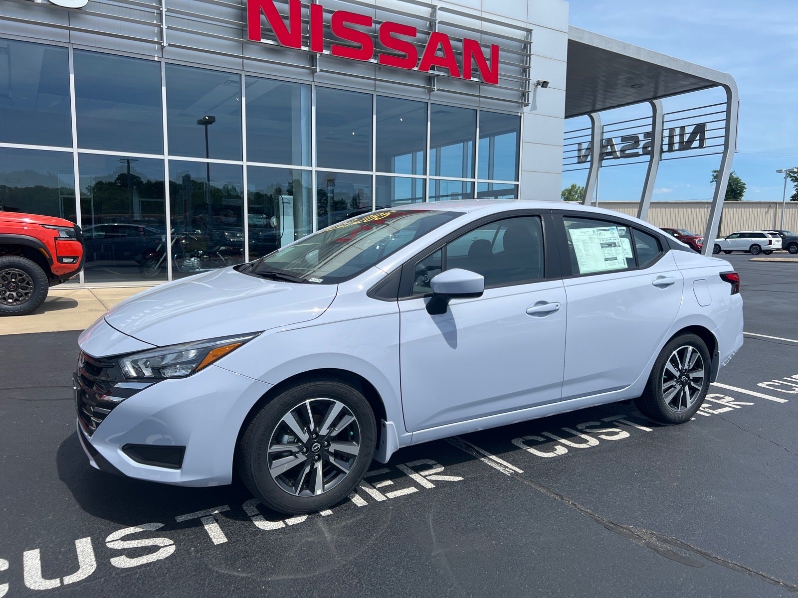 2025 Nissan Versa SV