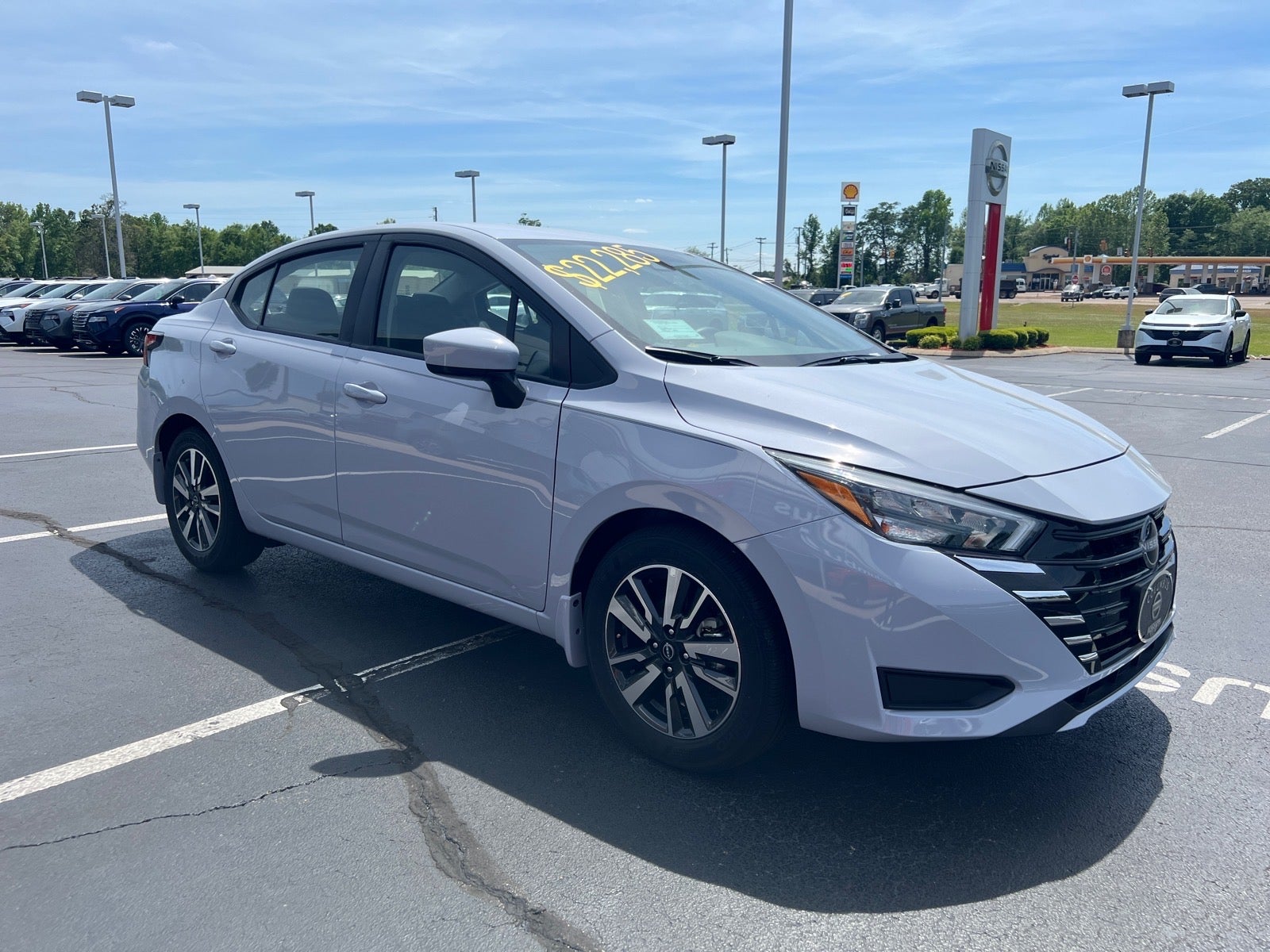 2025 Nissan Versa SV