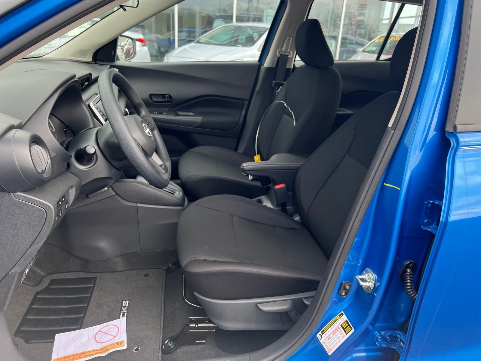 2025 Nissan Kicks Play S