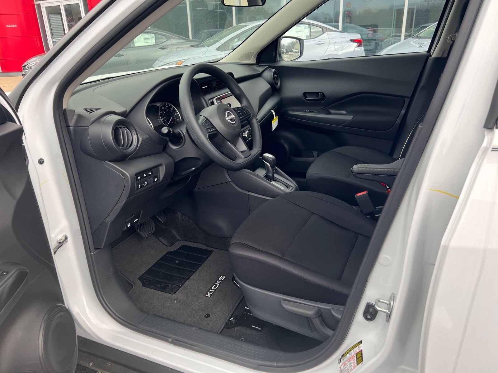 2025 Nissan Kicks Play S