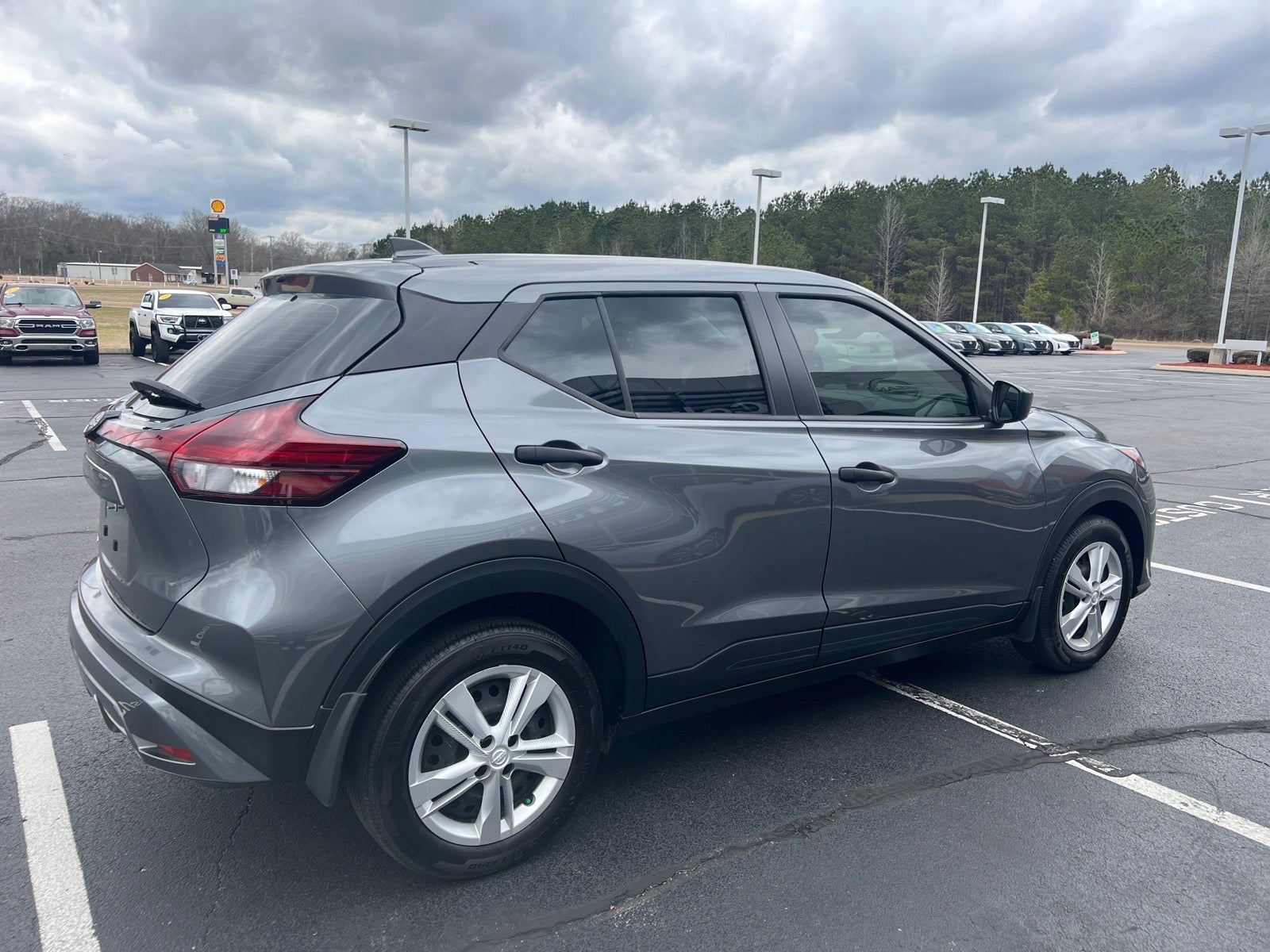 2025 Nissan Kicks Play S