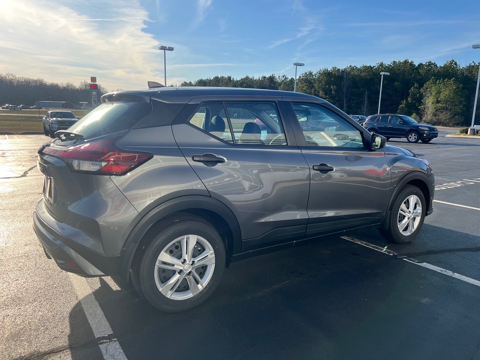 2025 Nissan Kicks Play S