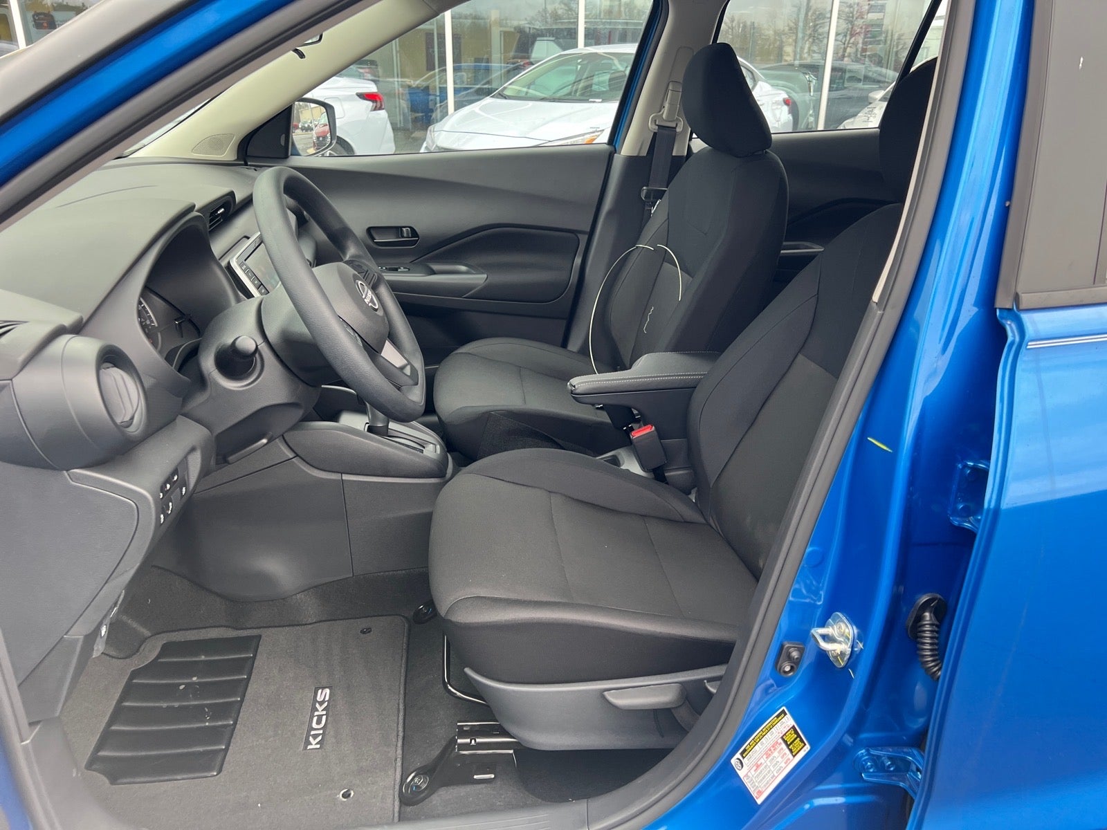 2025 Nissan Kicks Play S