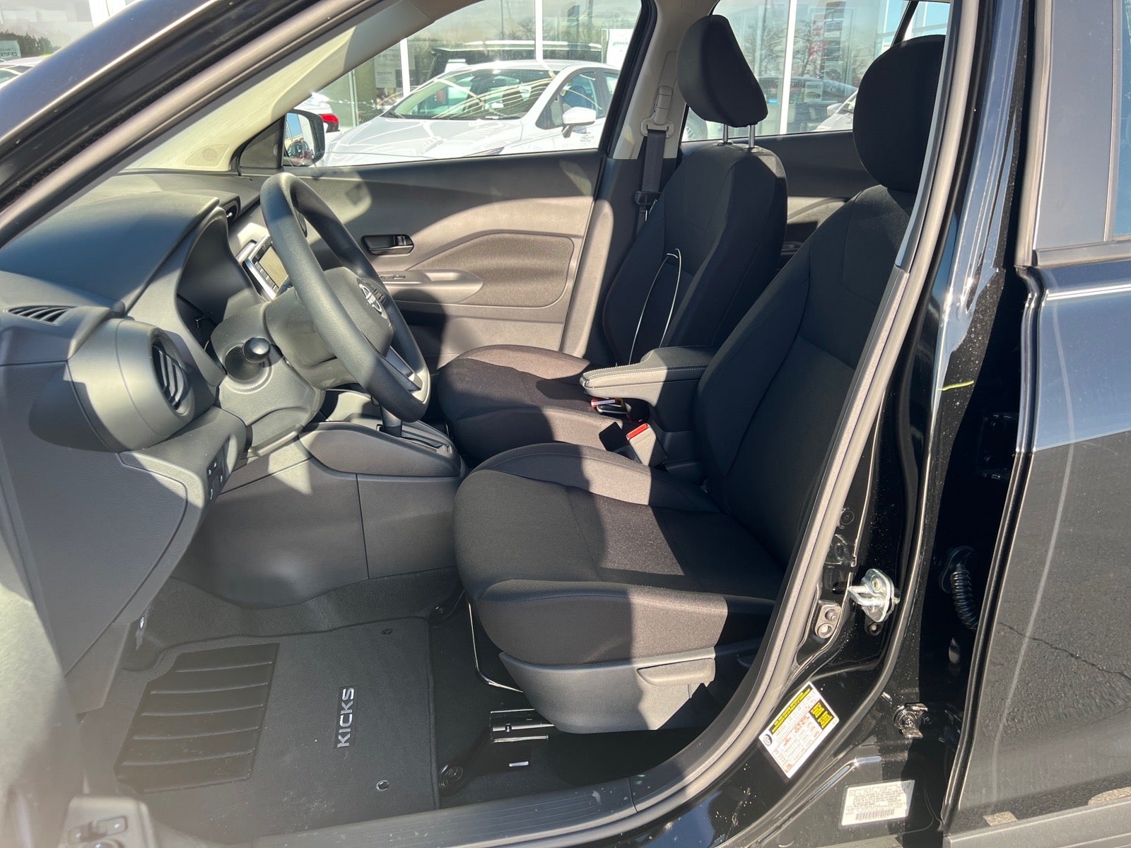 2025 Nissan Kicks Play S