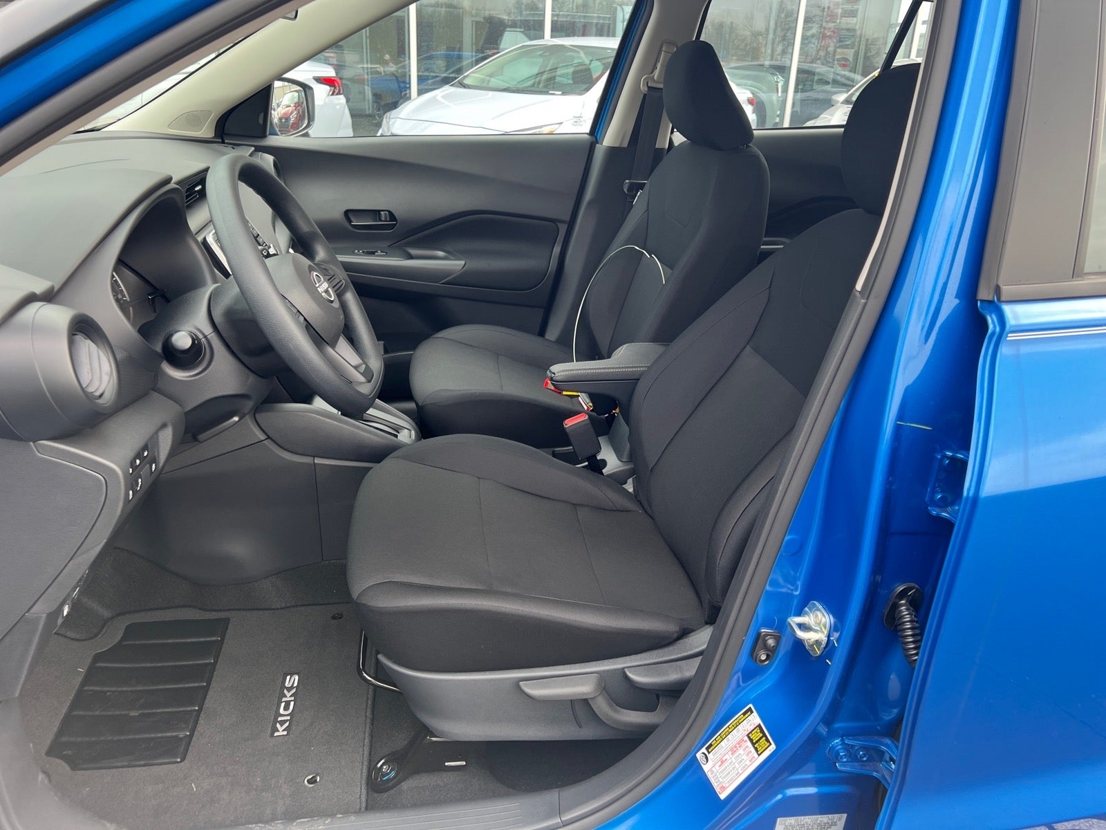 2025 Nissan Kicks Play S