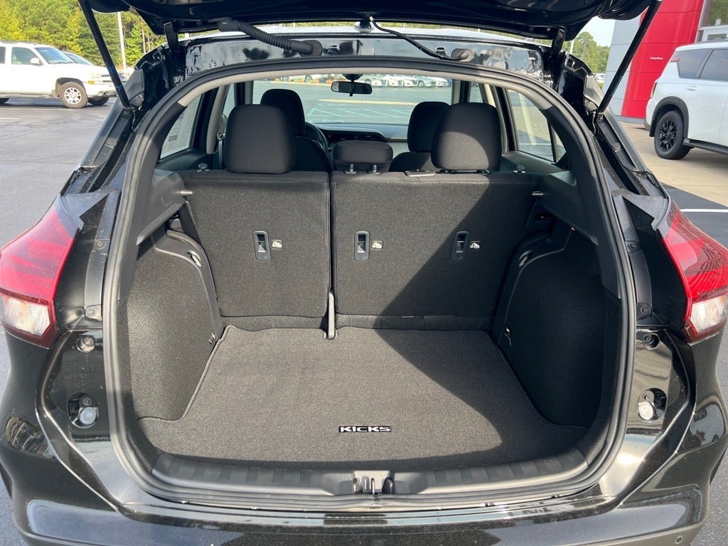 2025 Nissan Kicks Play S