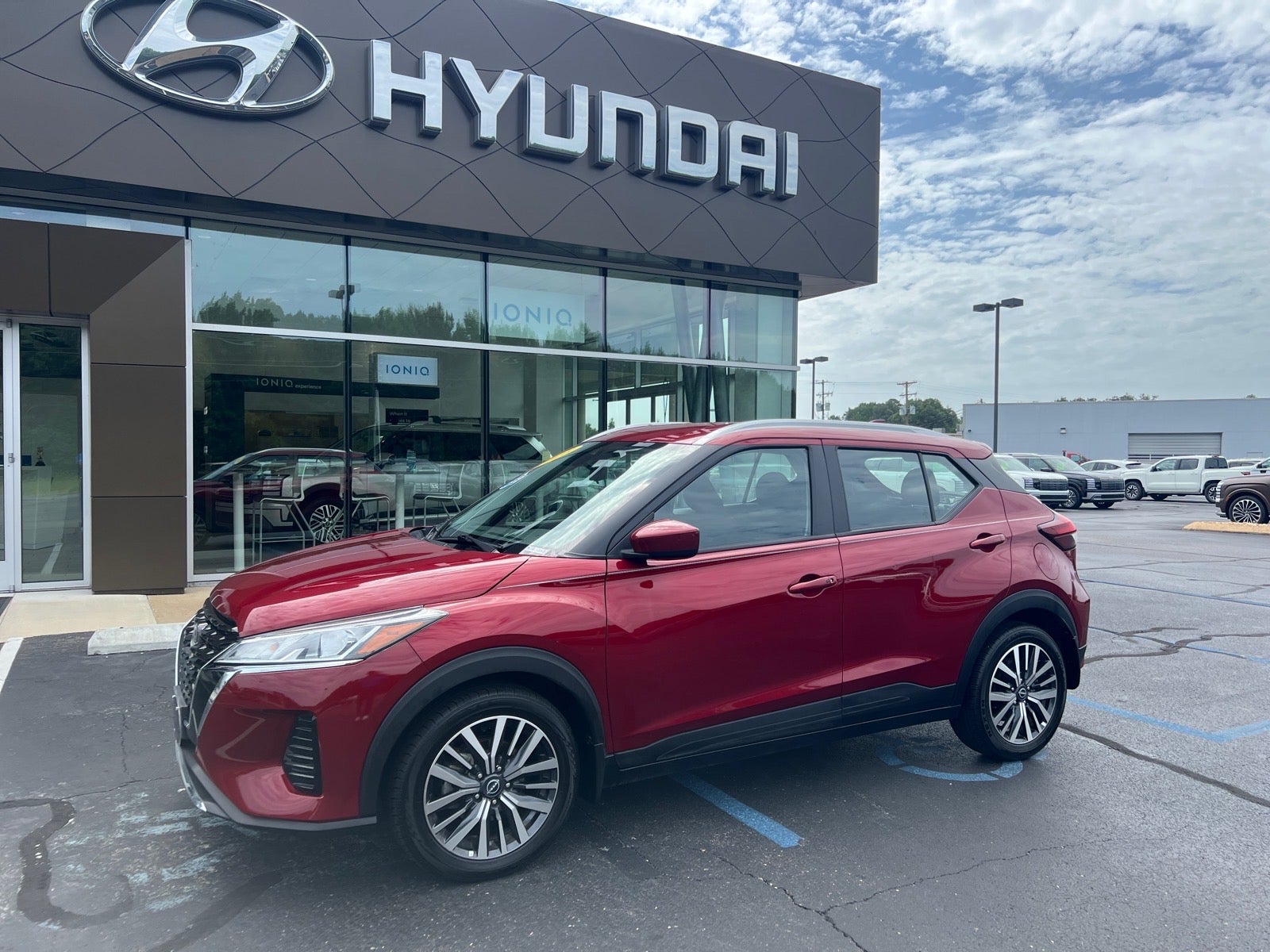 2023 Nissan Kicks SV