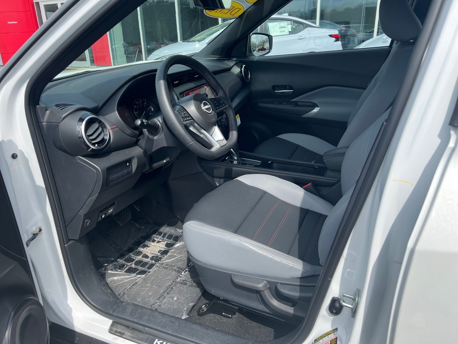 2024 Nissan Kicks SR