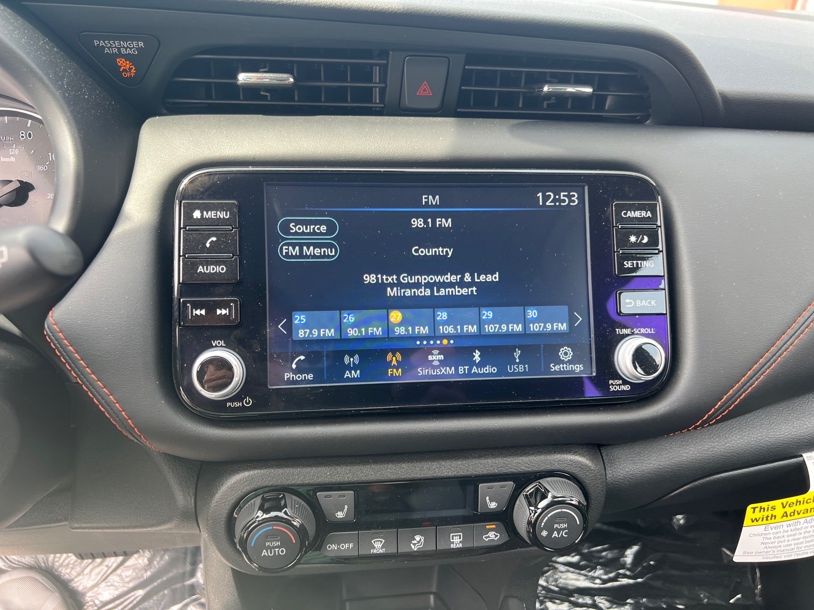 2024 Nissan Kicks SR