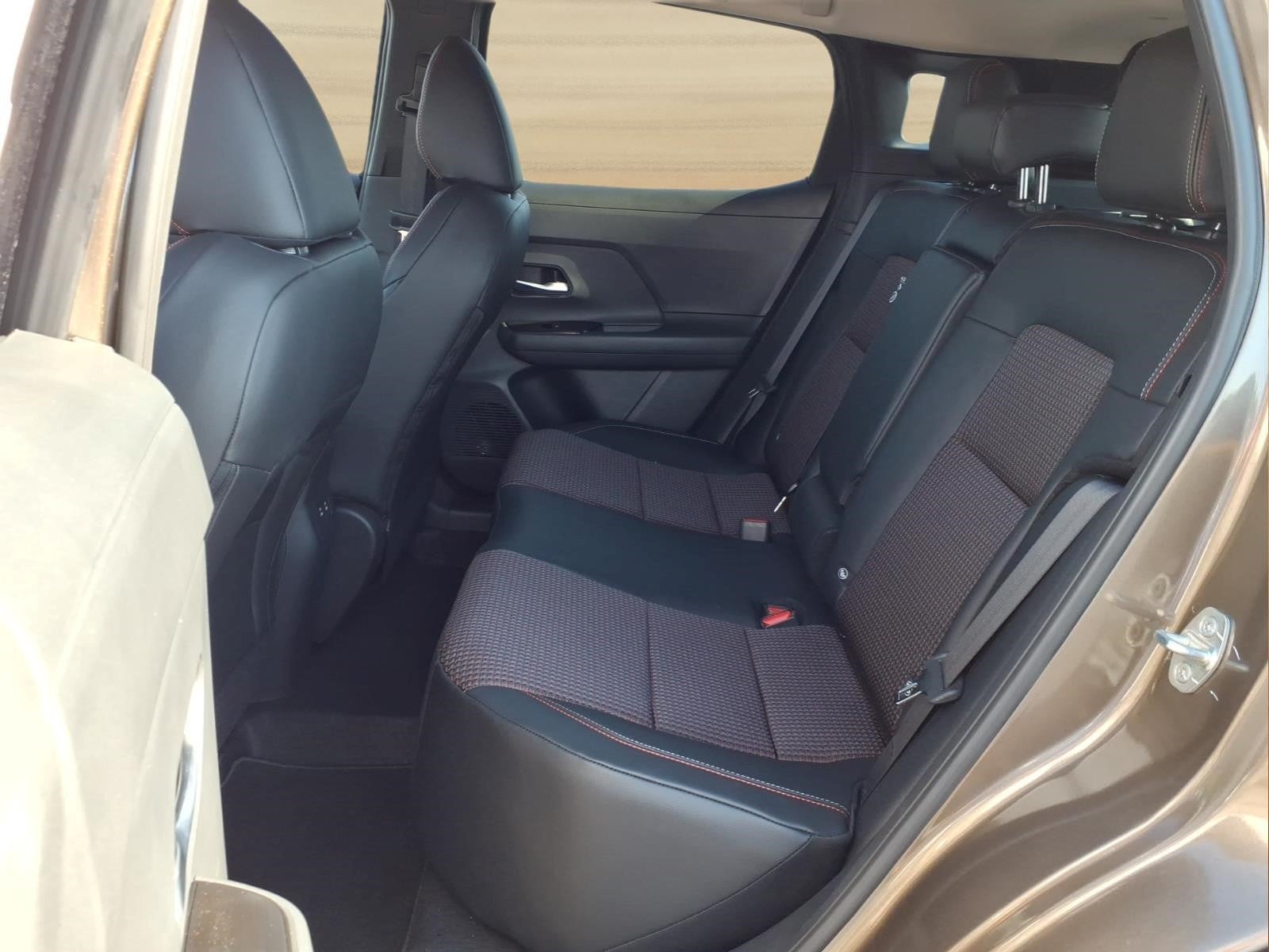 2027 Nissan Kicks SR