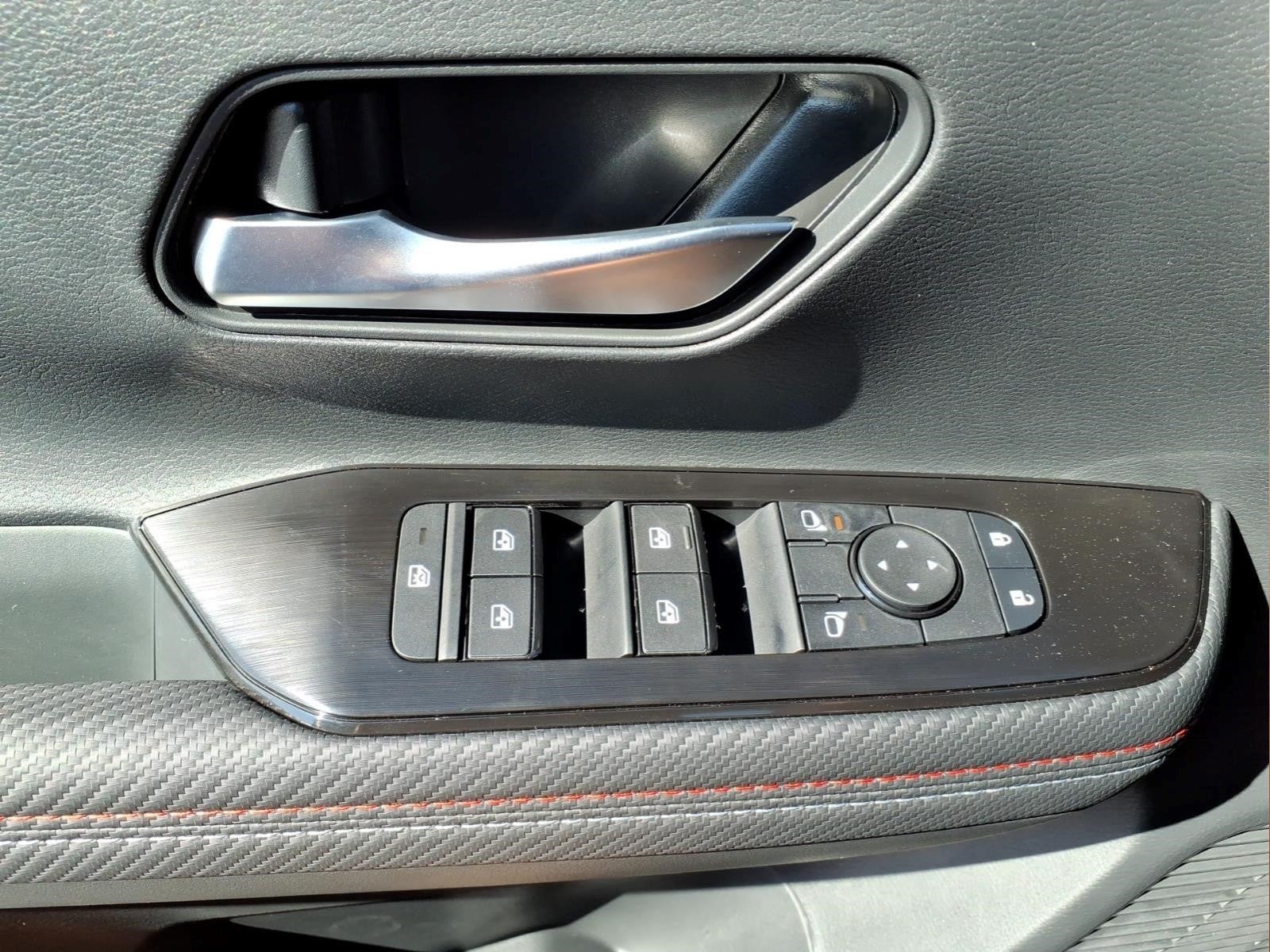 2027 Nissan Kicks SR
