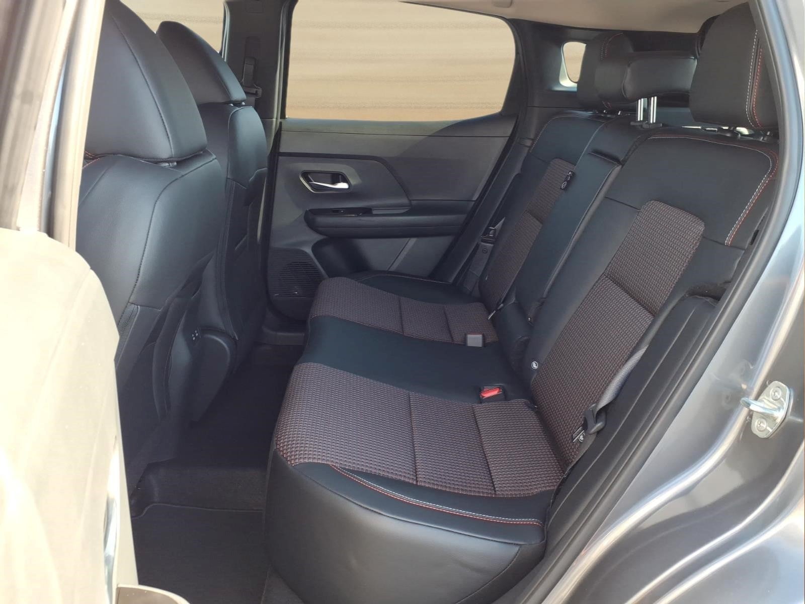 2027 Nissan Kicks SR