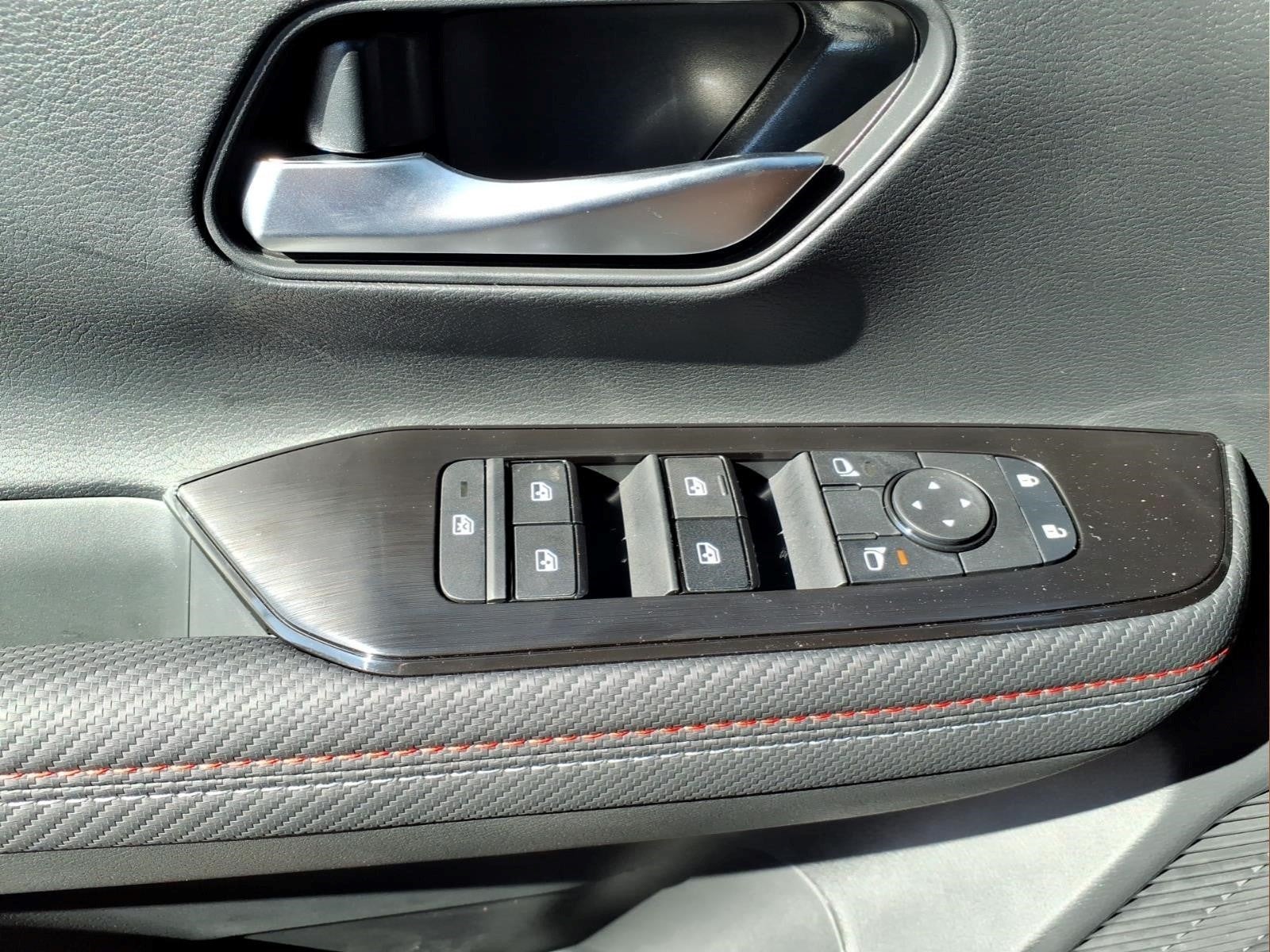 2027 Nissan Kicks SR