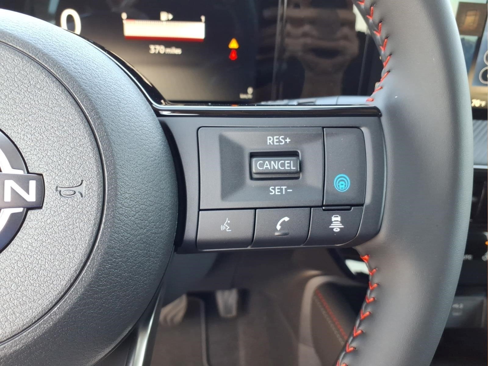 2027 Nissan Kicks SR
